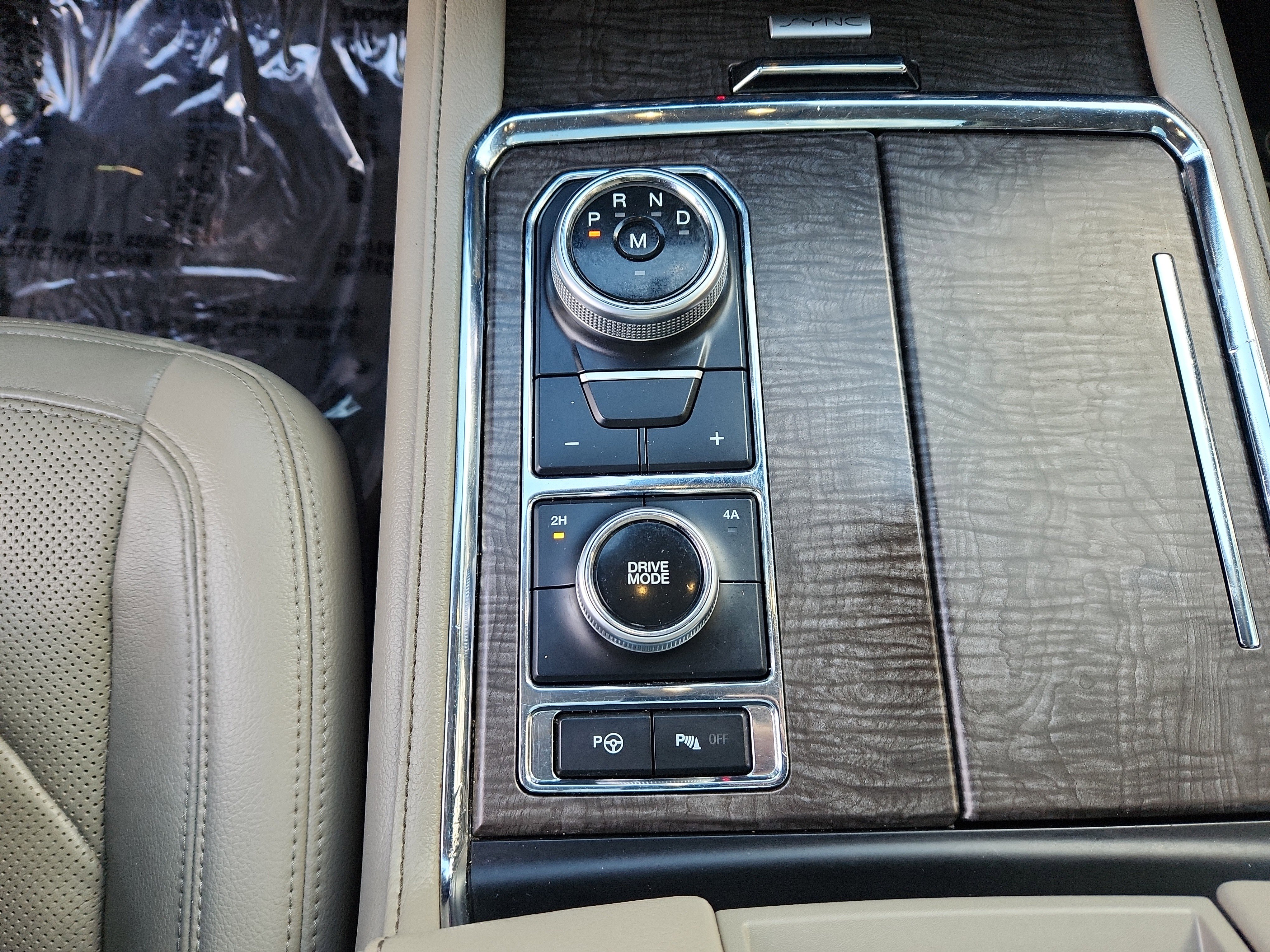 Used 2018 Ford Expedition Max Limited w/ Equipment Group 301A image 16