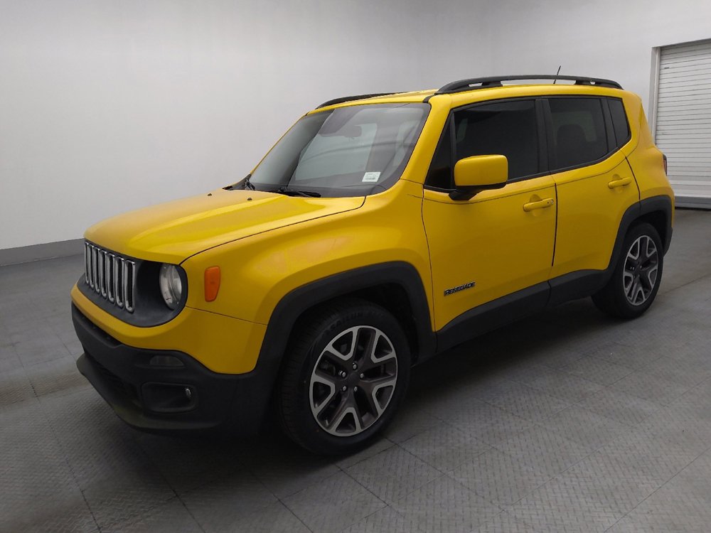 Used 2016 Jeep Renegade Latitude FWD image 2