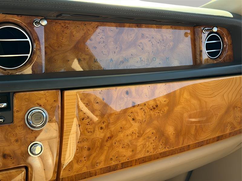 Used 2006 Rolls-Royce Phantom Sedan RWD image 91