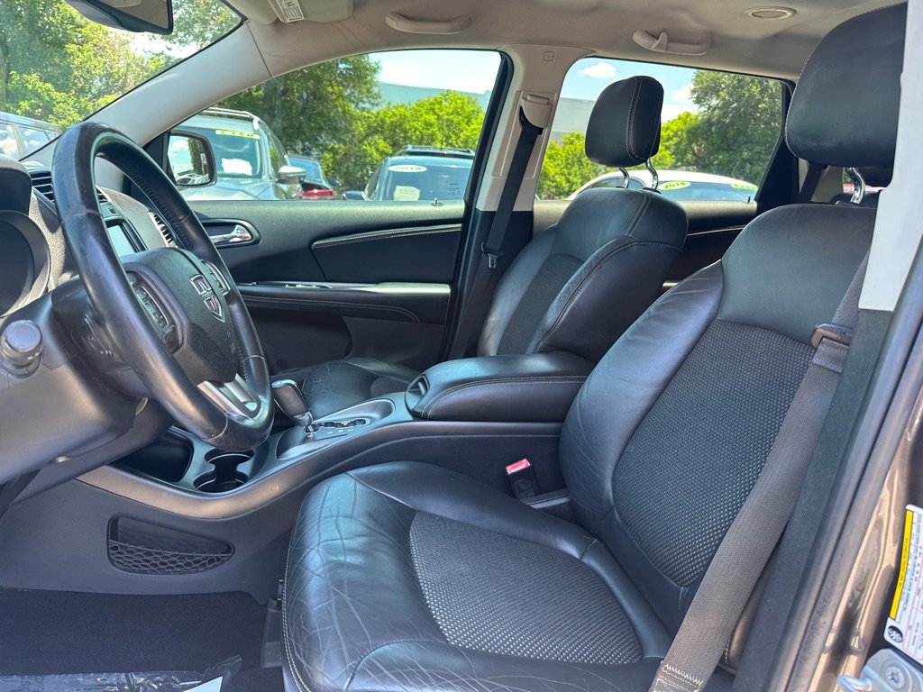 Used 2015 Dodge Journey Crossroad w/ Flexible Seating Group FWD image 10