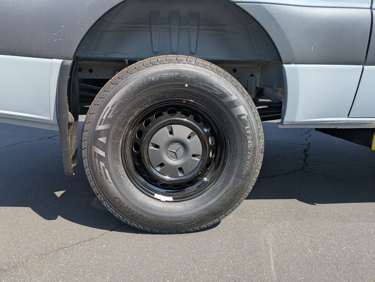 New 2025 Mercedes-Benz Sprinter 2500 image 13