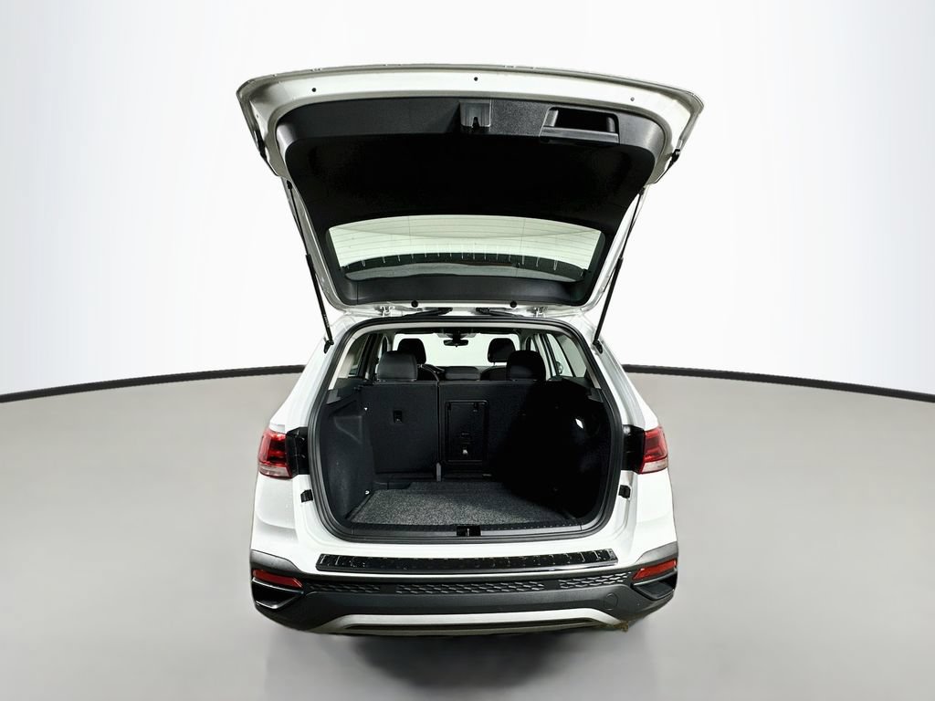 Used 2024 Volkswagen Taos S FWD image 35