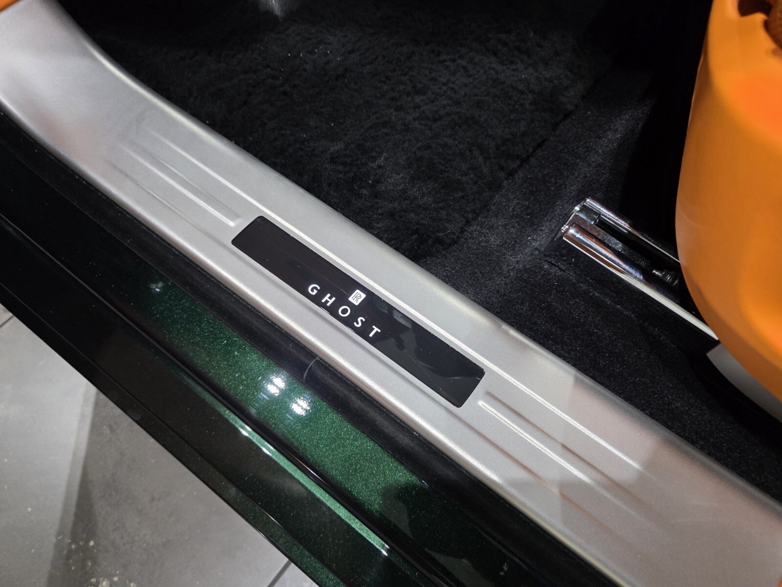 Used 2024 Rolls-Royce Ghost w/ Ghost Package AWD/4WD image 10