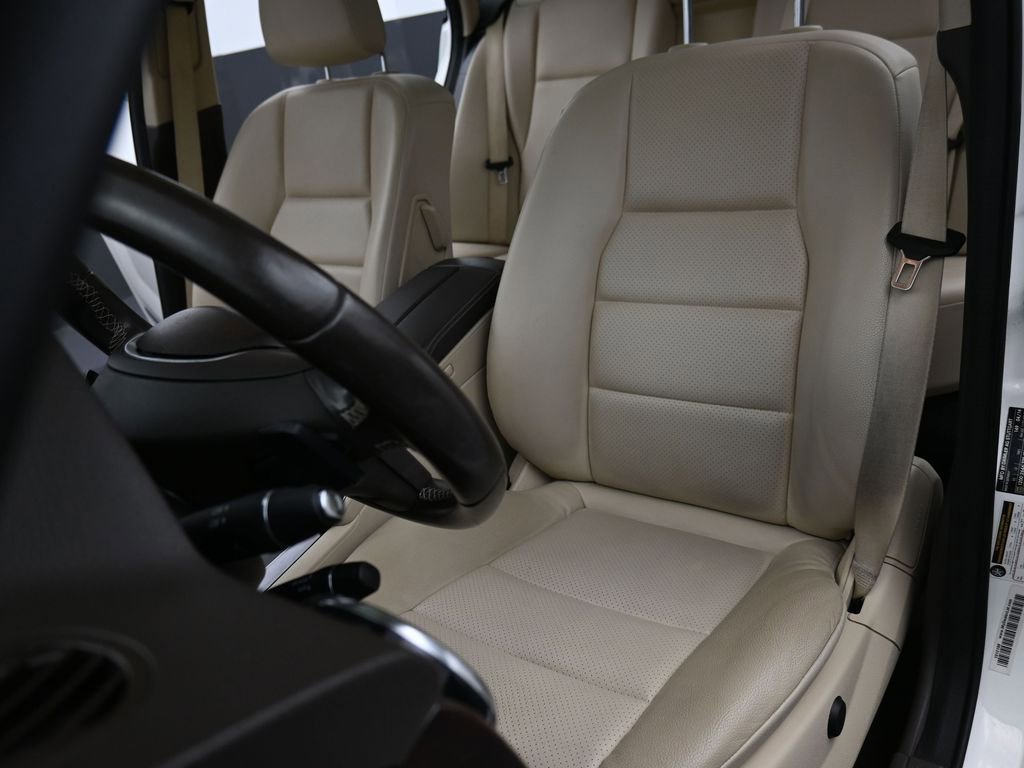 Used 2014 Mercedes-Benz GLK 350 4MATIC image 10