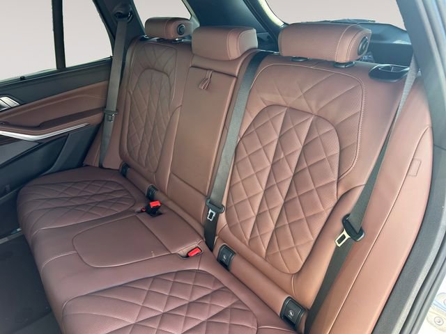 New 2026 BMW X5 xDrive40i w/ M Sport Package image 13