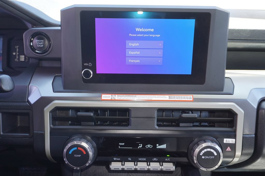 Certified 2025 Toyota Tacoma SR5 AWD/4WD image 17