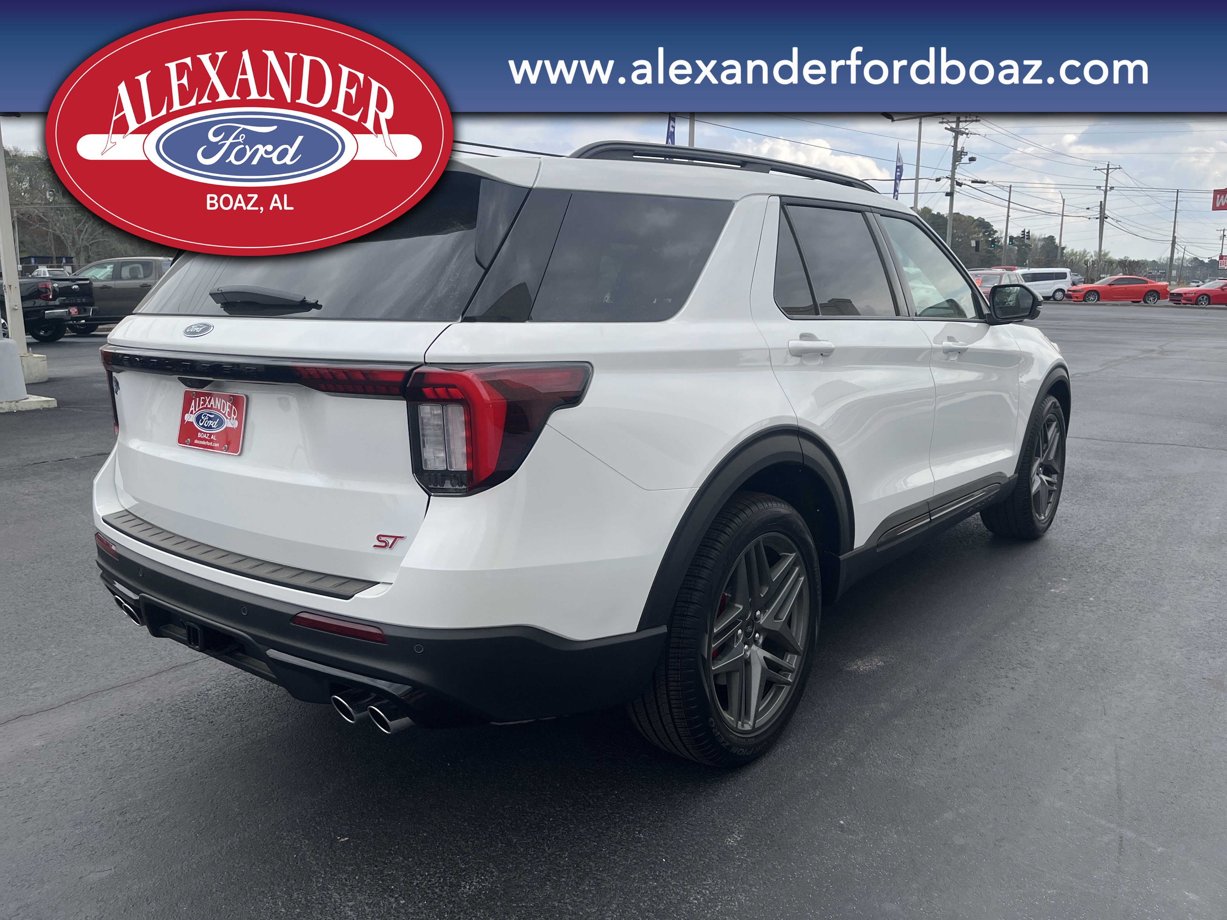 New 2026 Ford Explorer ST image 4