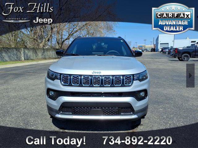 Certified 2024 Jeep Compass Limited AWD/4WD image 2