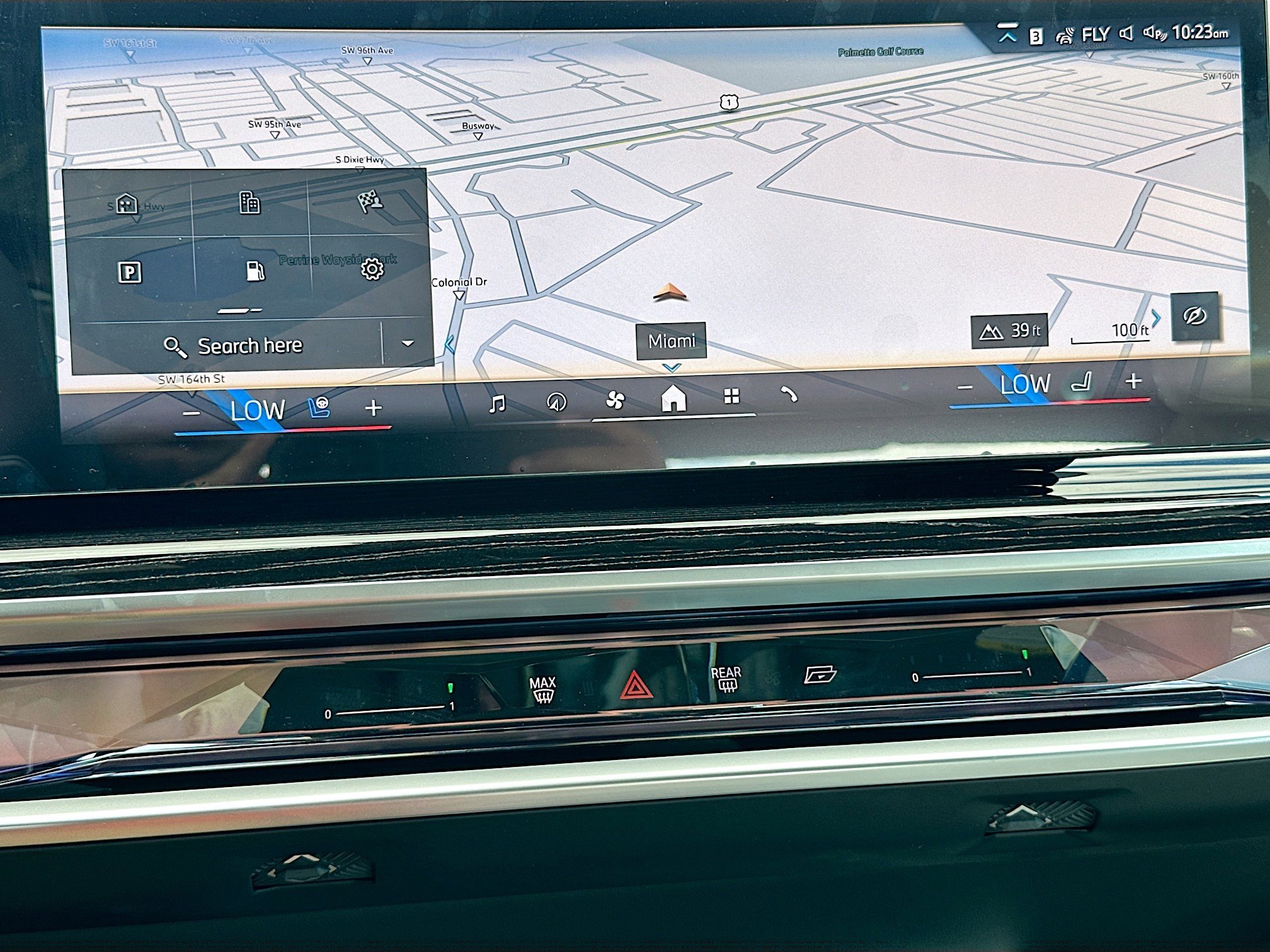 New 2026 BMW 740i w/ Premium Package image 10