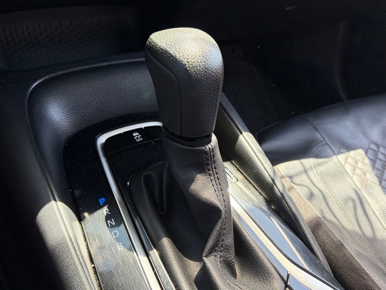 Used 2020 Toyota Corolla LE FWD image 8
