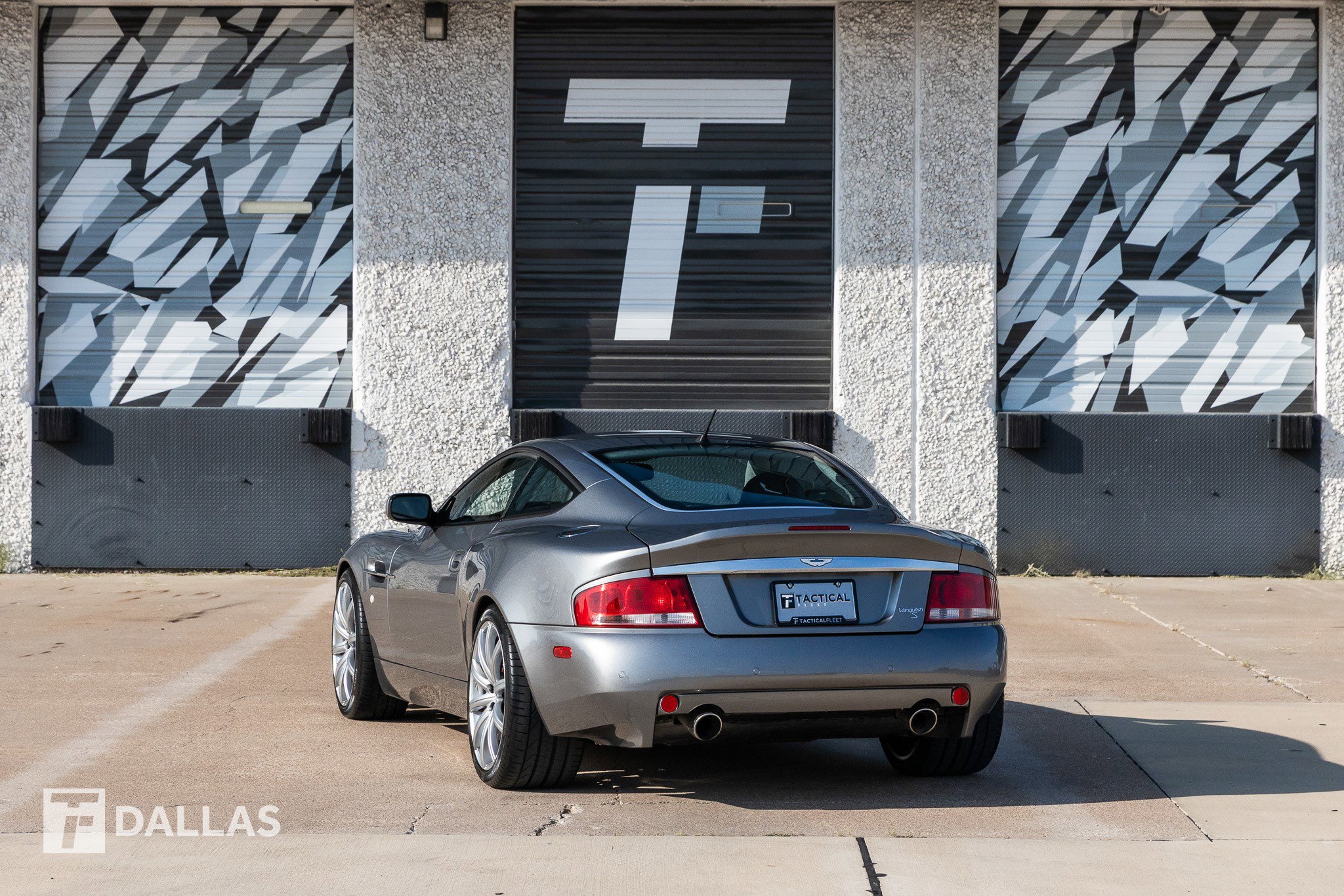 Used 2005 Aston Martin Vanquish S image 11