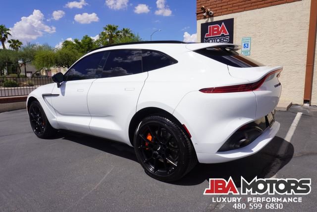 Used 2022 Aston Martin DBX image 4