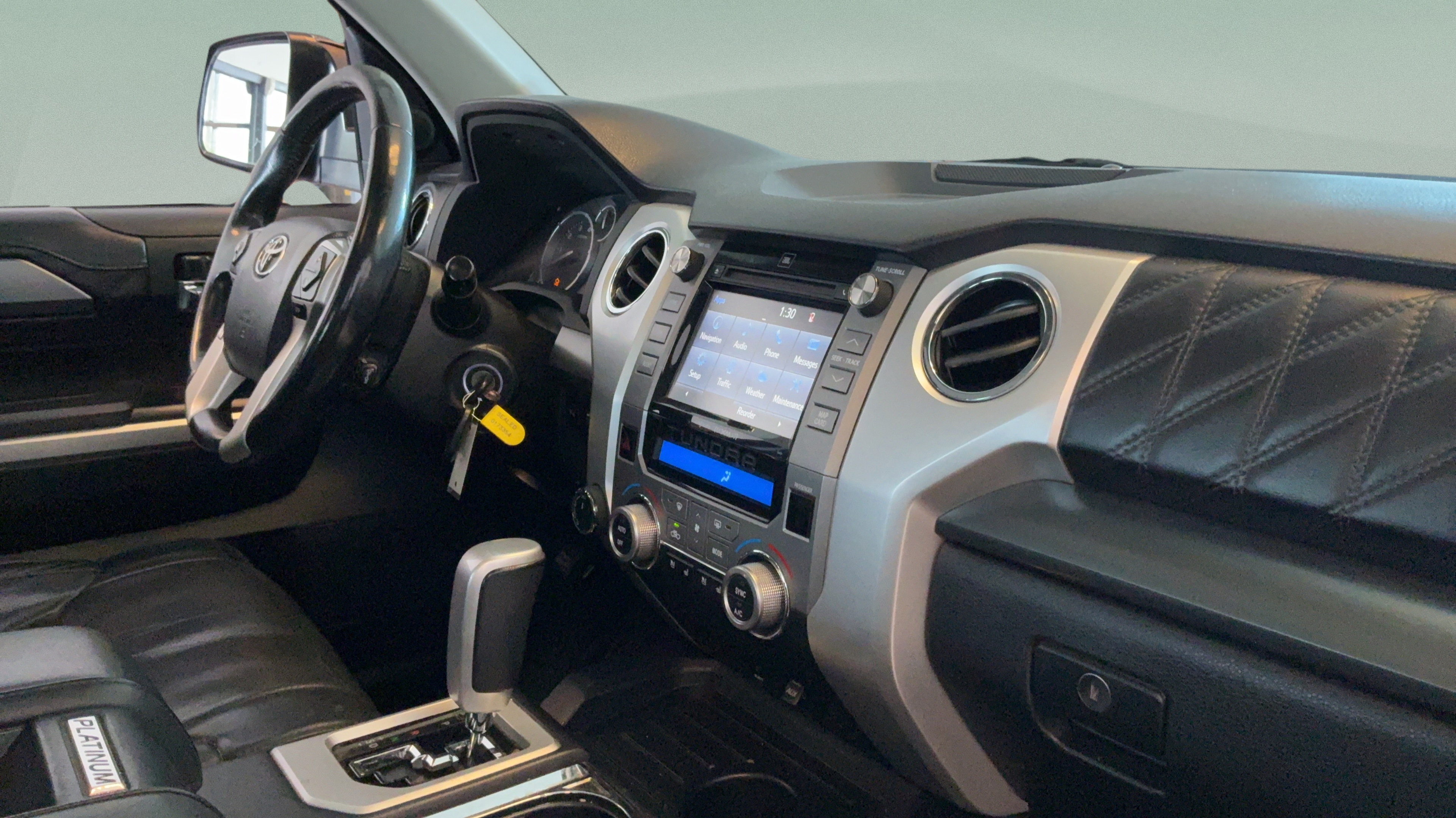 Used 2017 Toyota Tundra Platinum AWD/4WD image 35