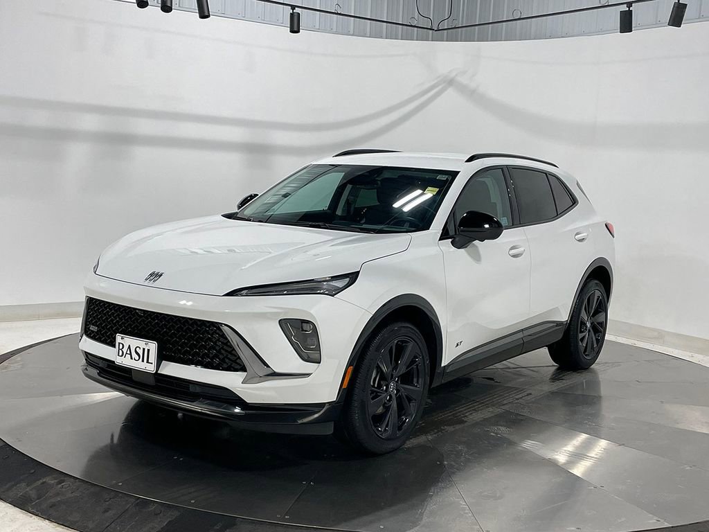 Used 2025 Buick Envision Sport Touring image 8