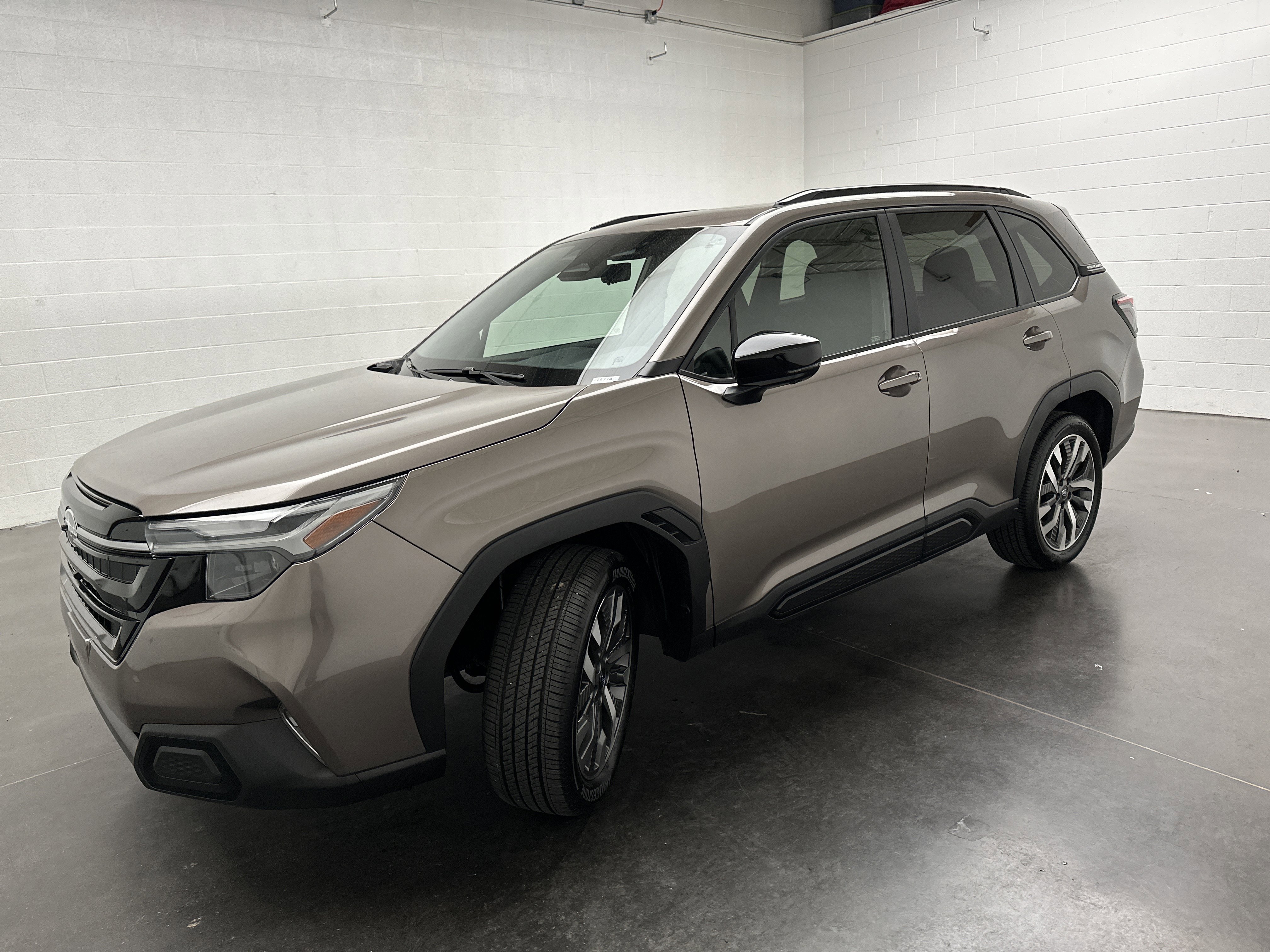 Used 2025 Subaru Forester Touring image 4