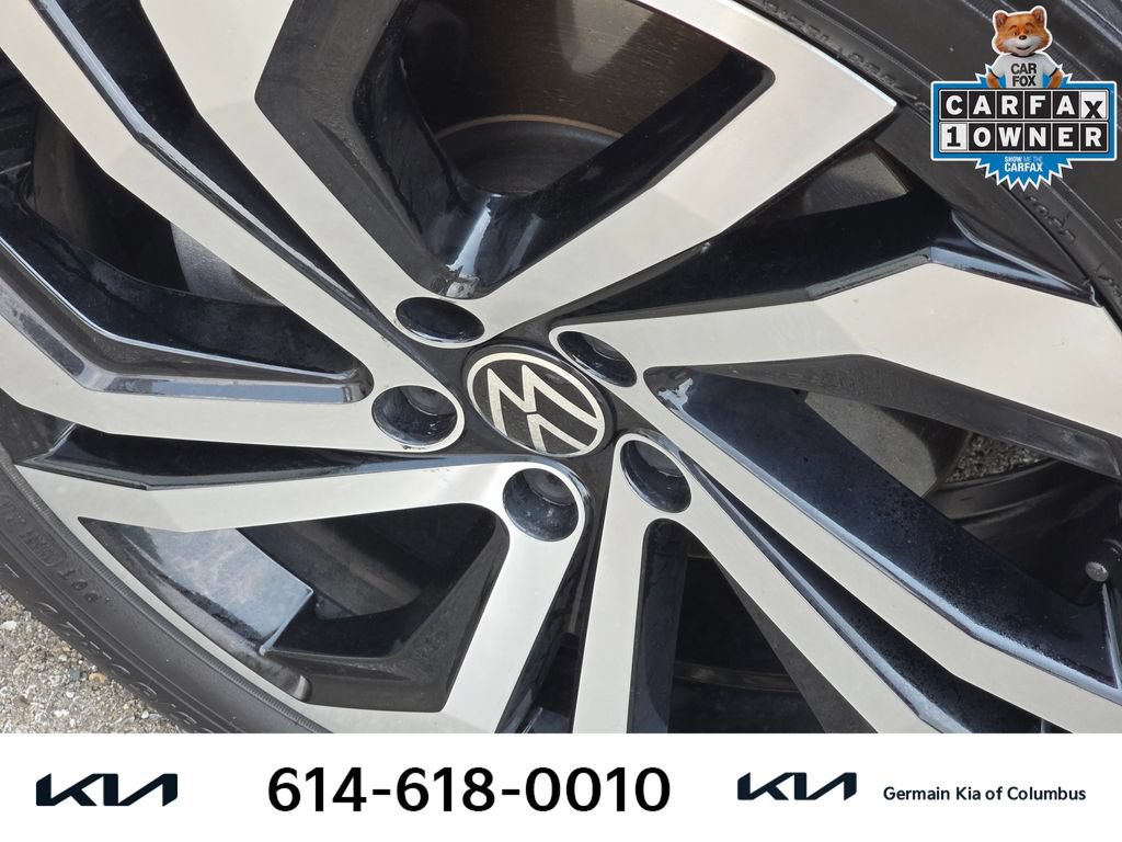 Used 2023 Volkswagen Atlas Cross Sport SEL AWD/4WD image 13