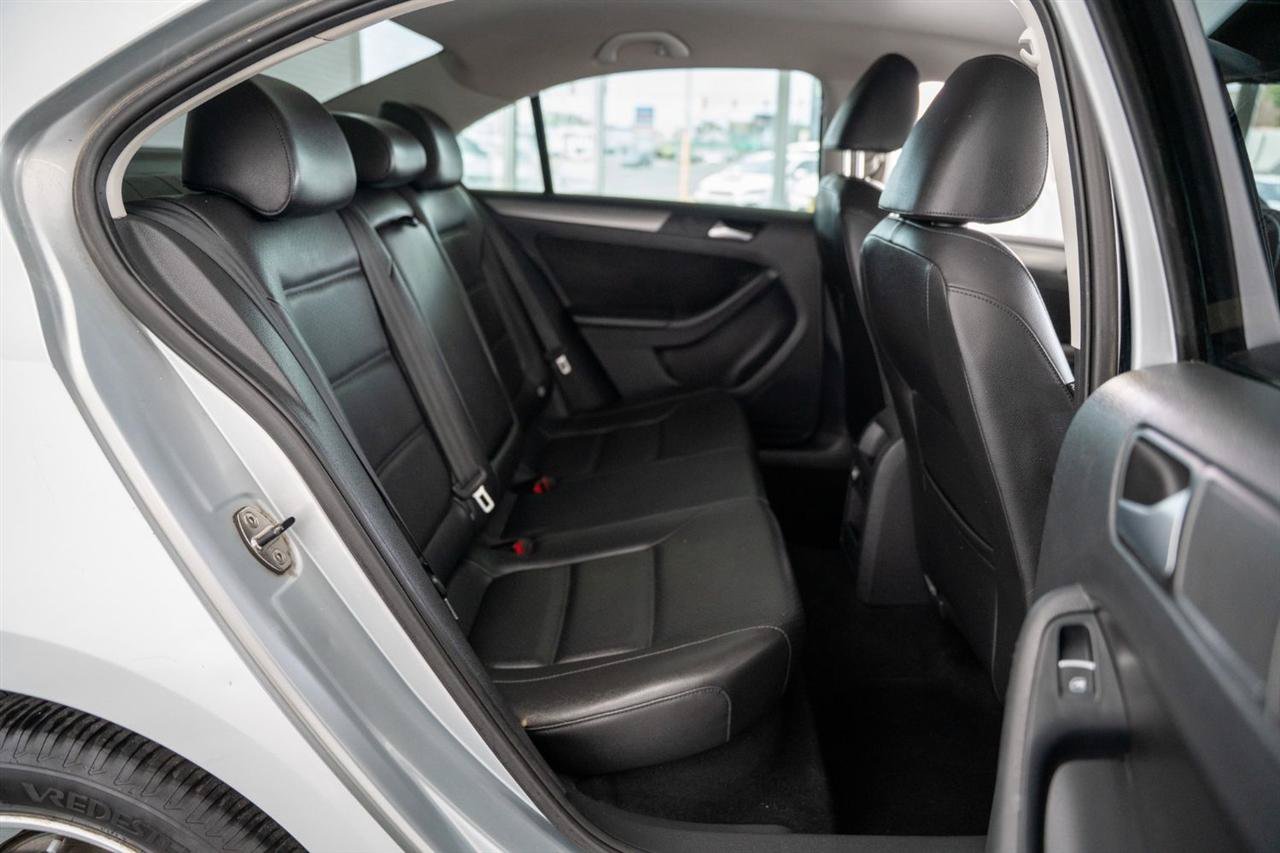 Used 2013 Volkswagen Jetta TDI FWD image 14