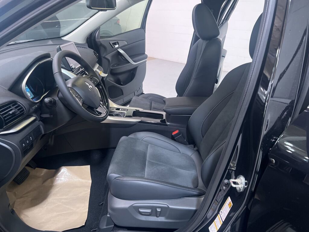 New 2026 Mitsubishi Eclipse Cross Black Edition image 10