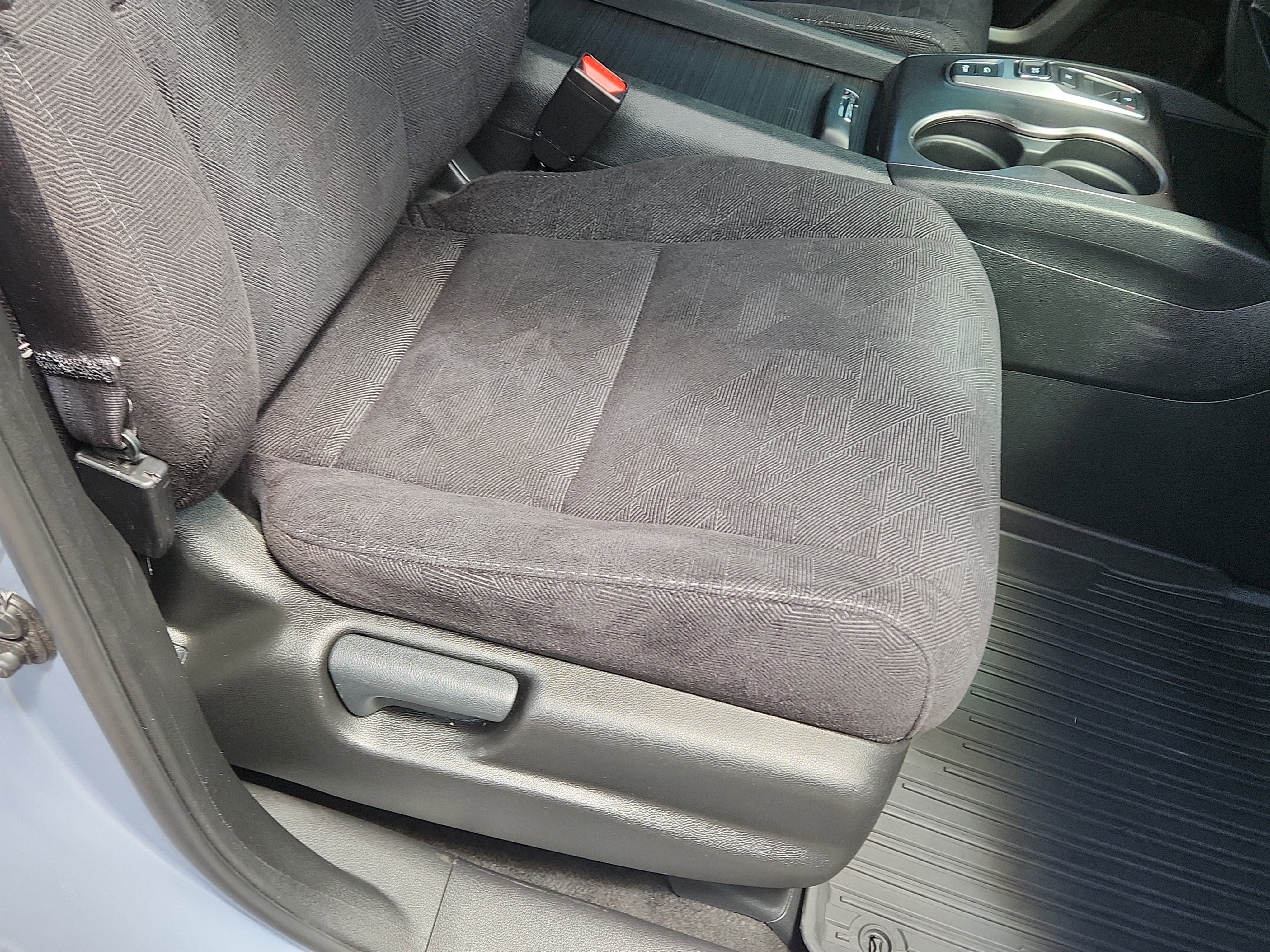 Used 2022 Honda Pilot Sport image 13