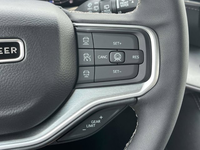 New 2026 Jeep Grand Wagoneer L Limited AWD/4WD image 23