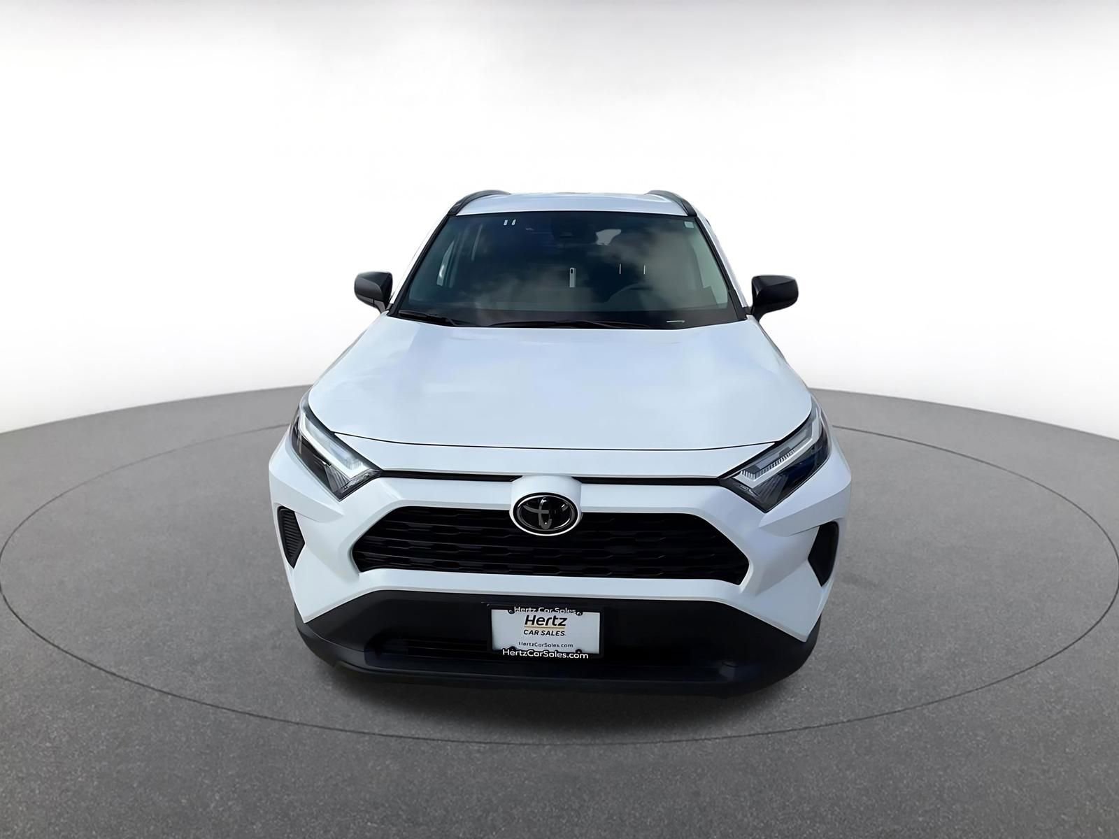 Used 2025 Toyota RAV4 LE image 4