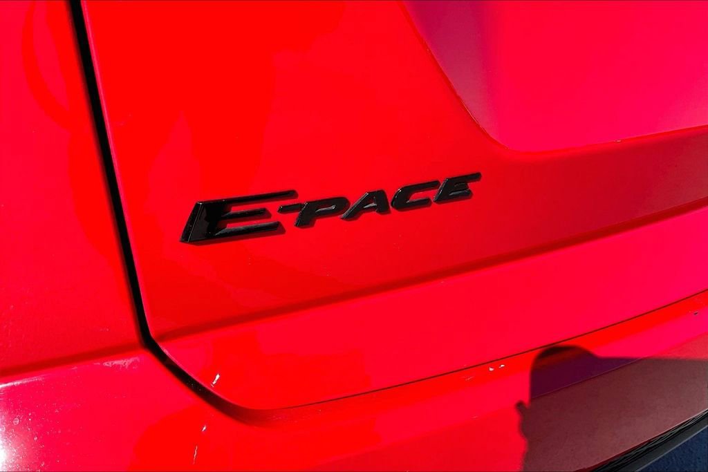 Used 2021 Jaguar E-PACE SE image 22