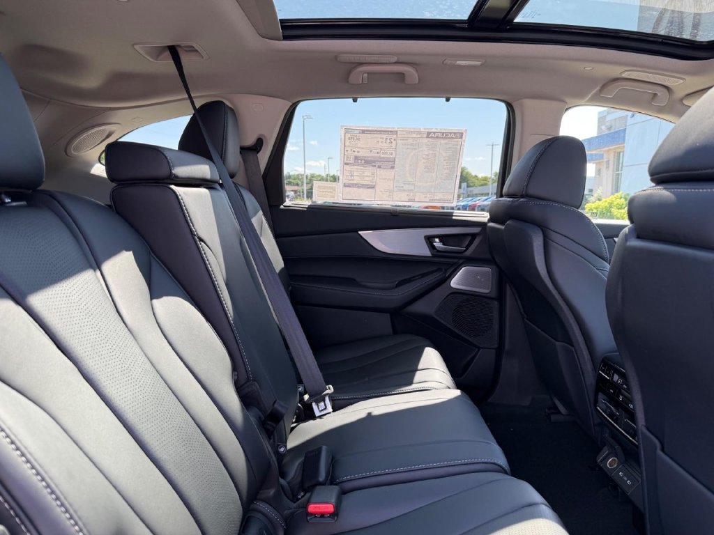 New 2026 Acura MDX w/ Technology Package AWD/4WD image 5