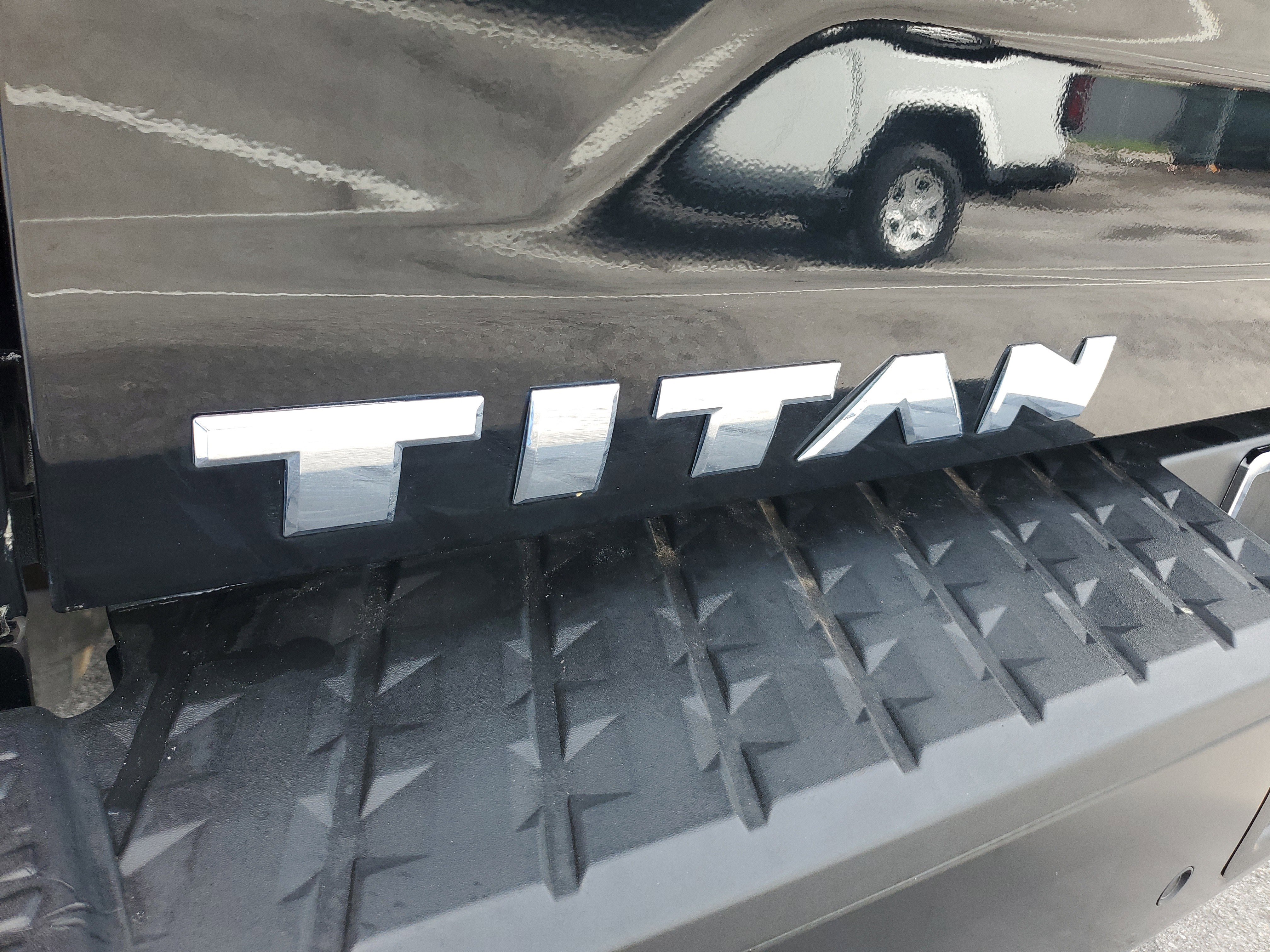 Certified 2023 Nissan Titan S w/ S Utility Package image 24