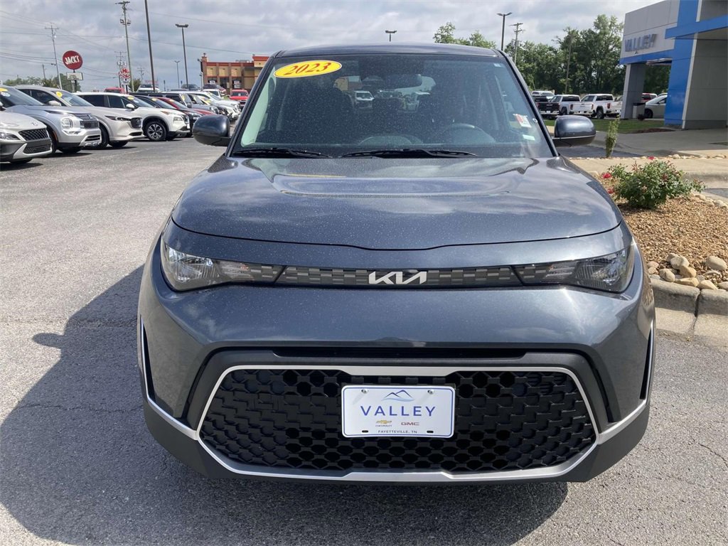 Used 2023 Kia Soul LX image 9