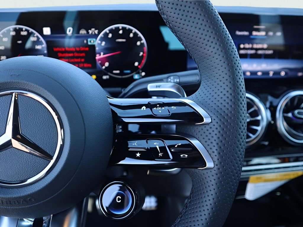 New 2026 Mercedes-Benz GLA 35 AMG 4MATIC image 42