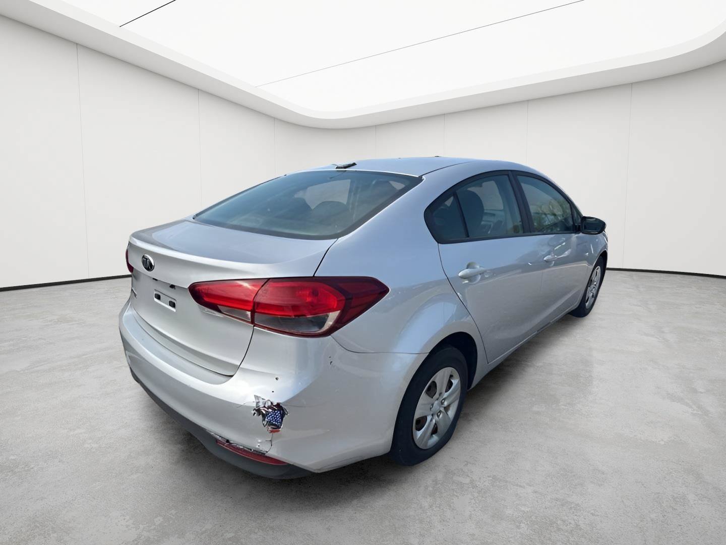 Used 2018 Kia Forte LX FWD image 3