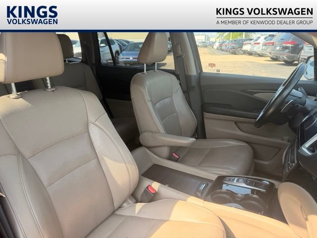 Used 2016 Honda Pilot Elite image 18