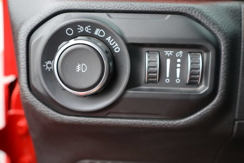 Used 2021 Jeep Wrangler Unlimited Rubicon AWD/4WD image 27