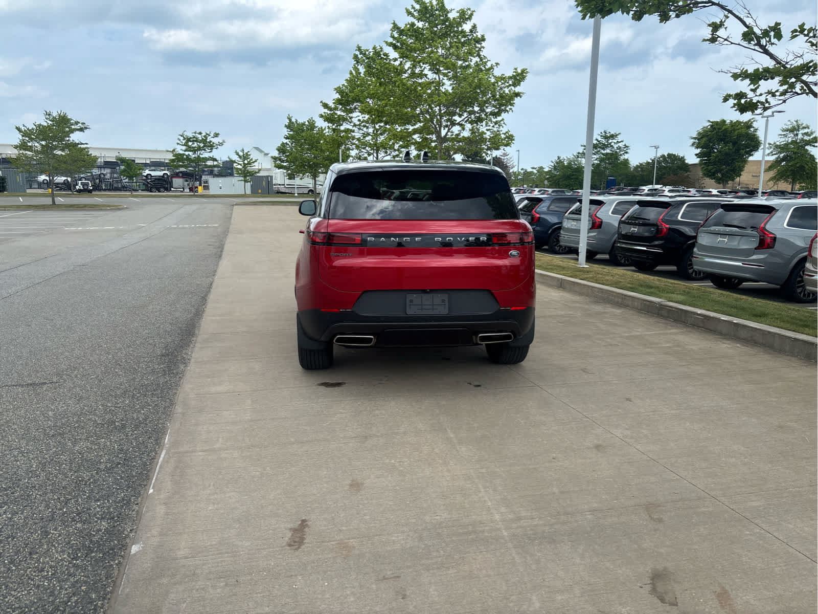 Used 2023 Land Rover Range Rover Sport SE AWD/4WD image 5