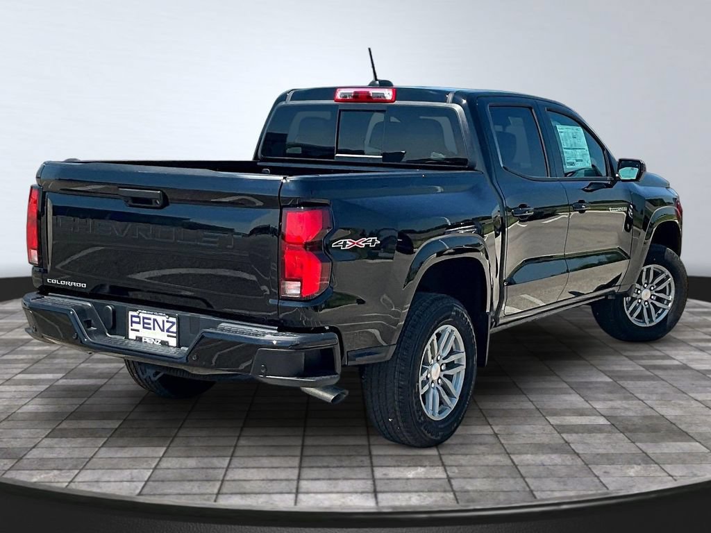 New 2026 Chevrolet Colorado LT w/ LT Convenience Package AWD/4WD image 6