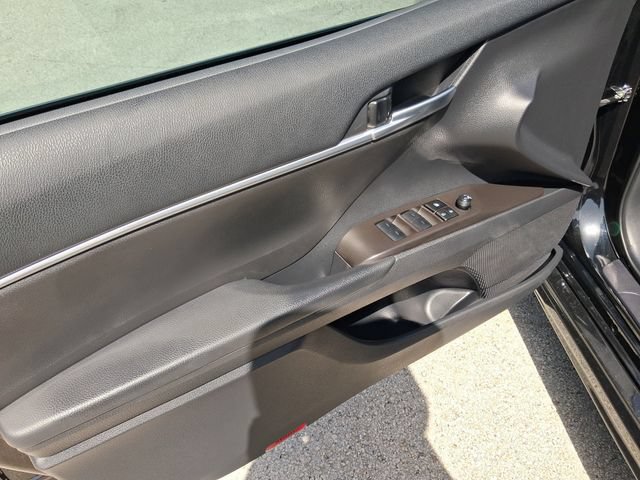Used 2024 Toyota Camry SE FWD image 13