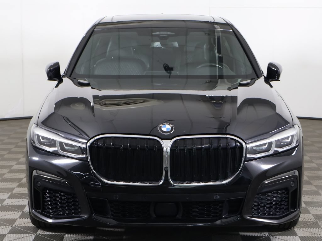 Used 2021 BMW 750i xDrive w/ M Sport Package AWD/4WD image 16