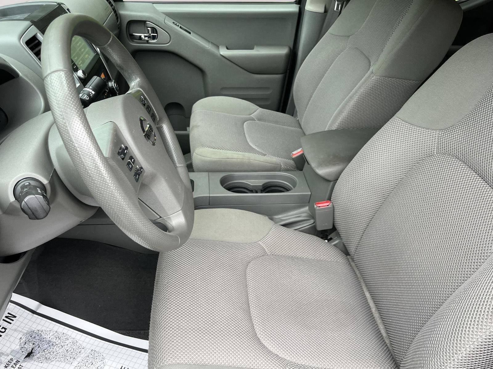 Used 2020 Nissan Frontier SV AWD/4WD image 24