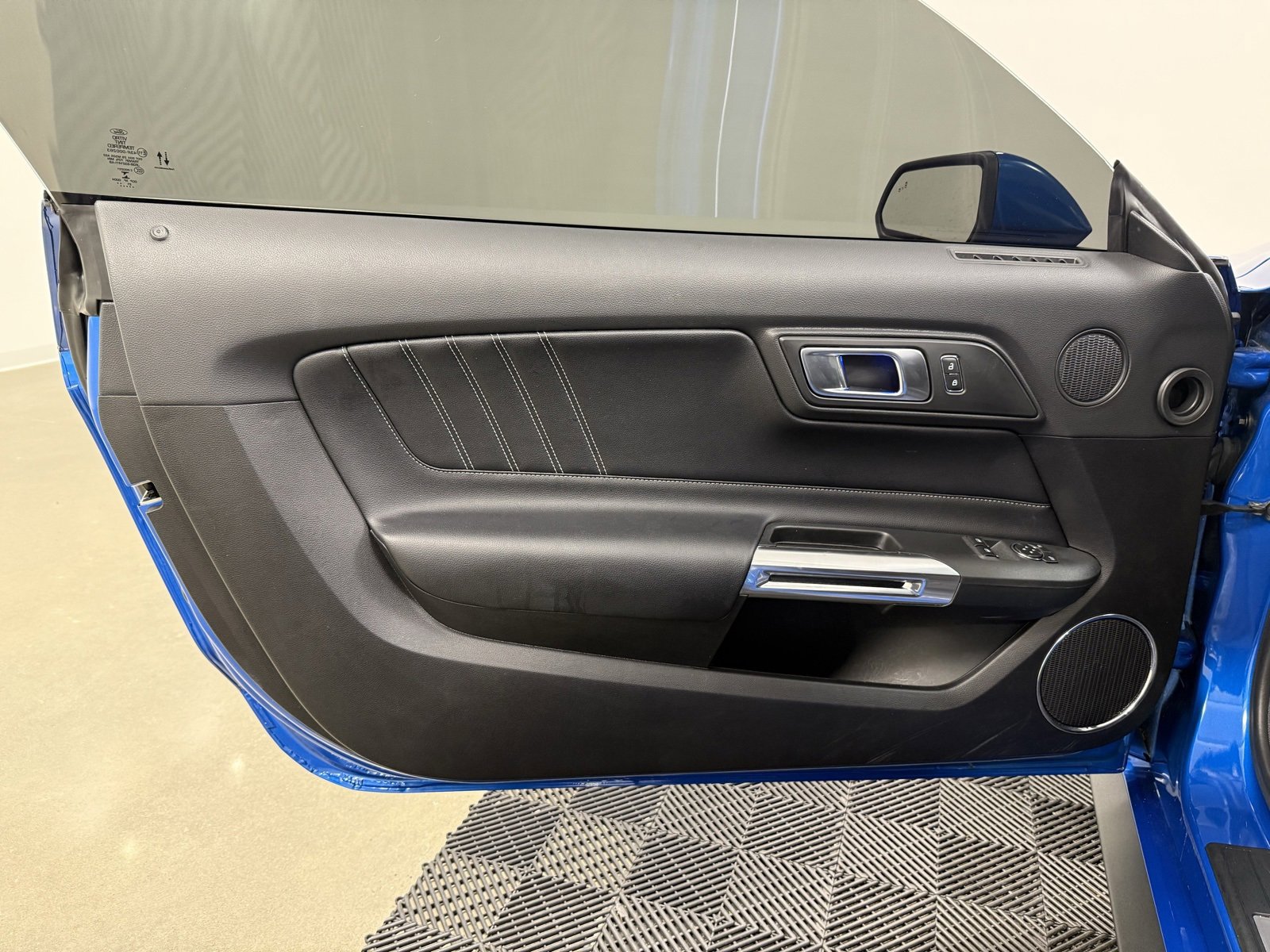 Used 2021 Ford Mustang Premium w/ Pony Package image 19