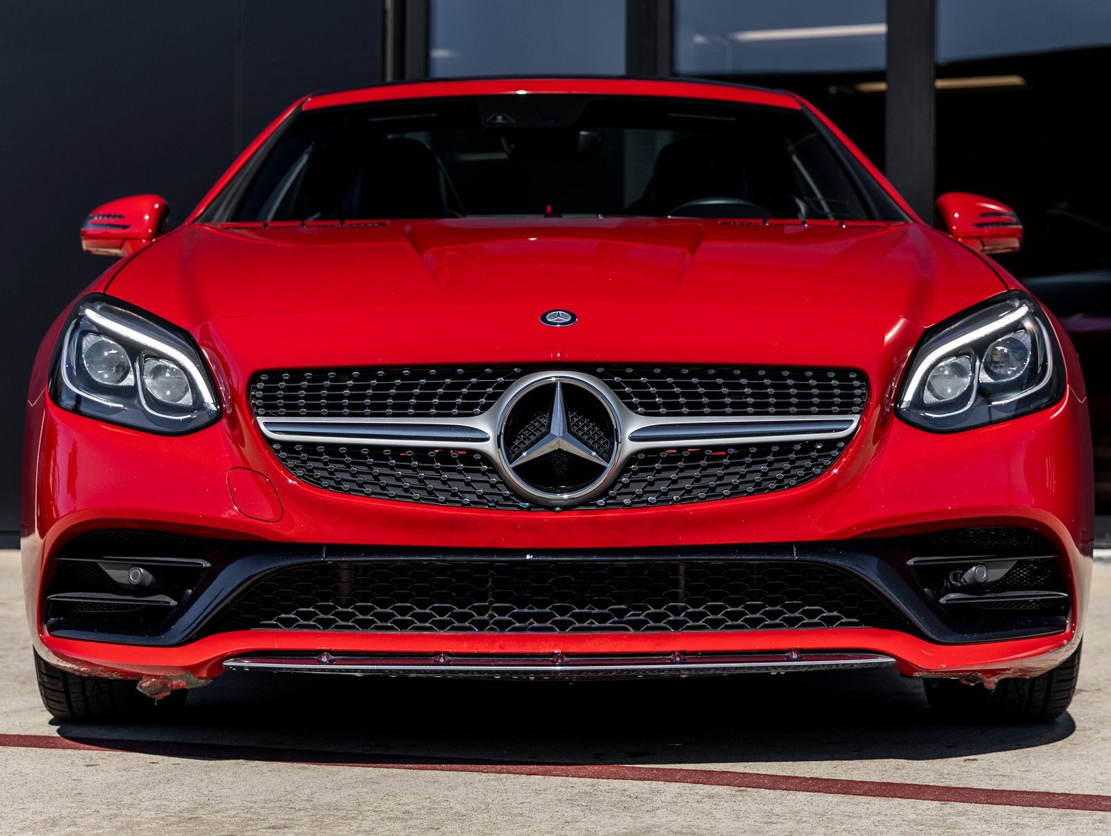 Used 2017 Mercedes-Benz SLC 300 image 4