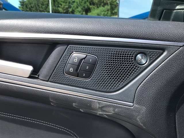 Used 2024 Ford Edge Titanium AWD/4WD image 9