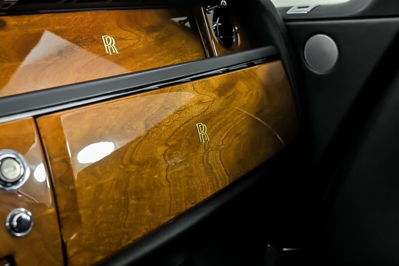 Used 2008 Rolls-Royce Phantom Drophead Coupe RWD image 35