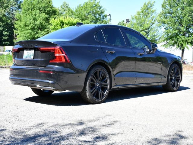 Used 2024 Volvo S60 B5 Plus FWD image 7