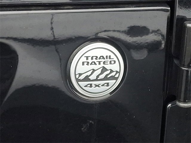 Used 2020 Jeep Gladiator Overland w/ Dual Top Group image 10