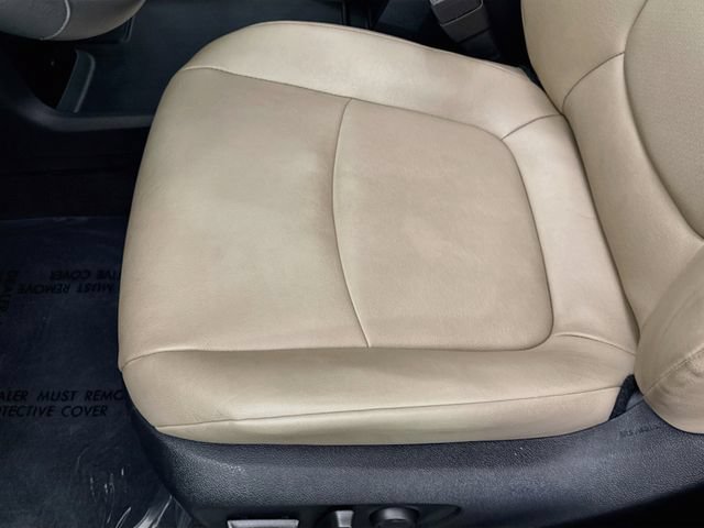 Used 2024 Toyota Sienna XLE w/ XLE Plus Package FWD image 19