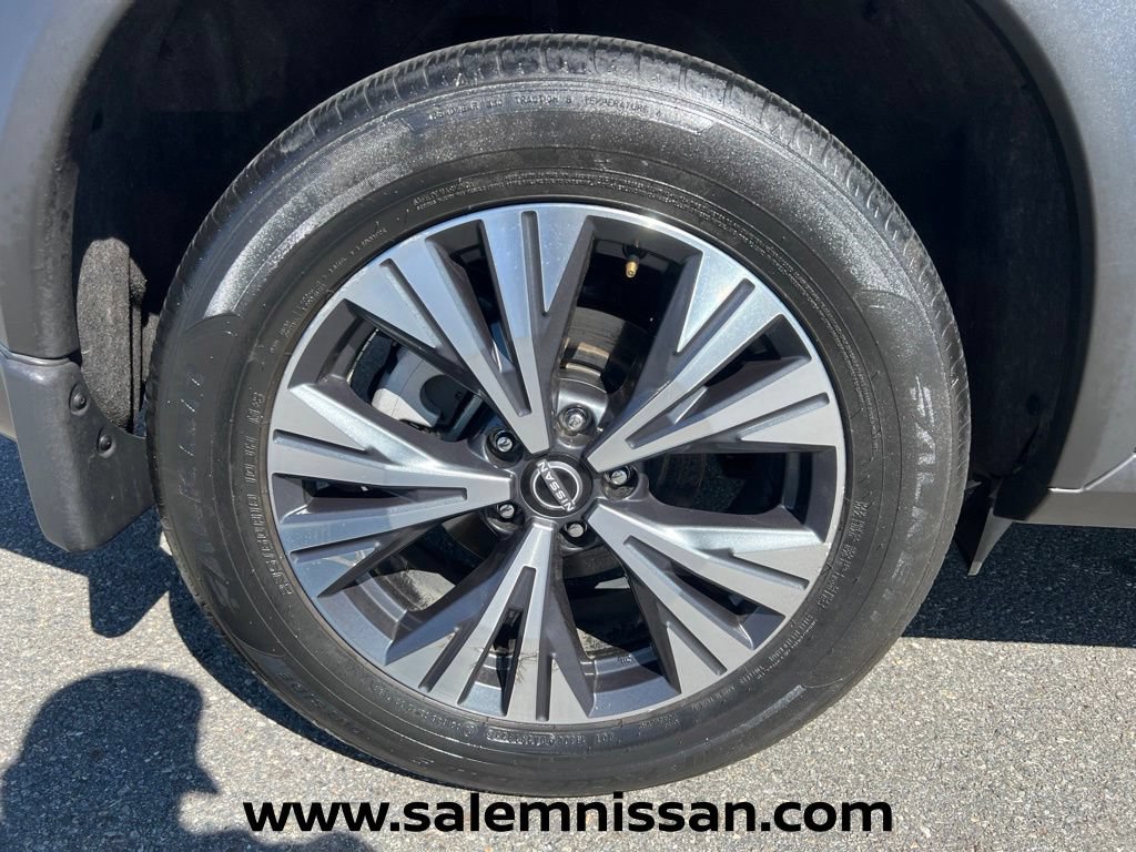 Used 2023 Nissan Rogue SV w/ SV Premium B Package FWD image 28