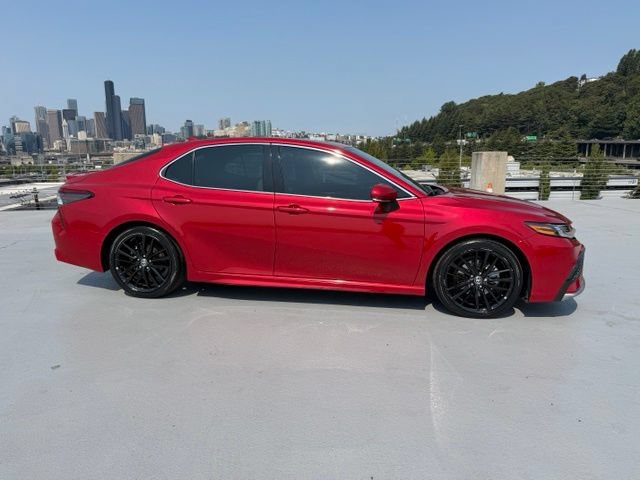Used 2022 Toyota Camry XSE w/ Navigation Upgrade Package FWD image 2