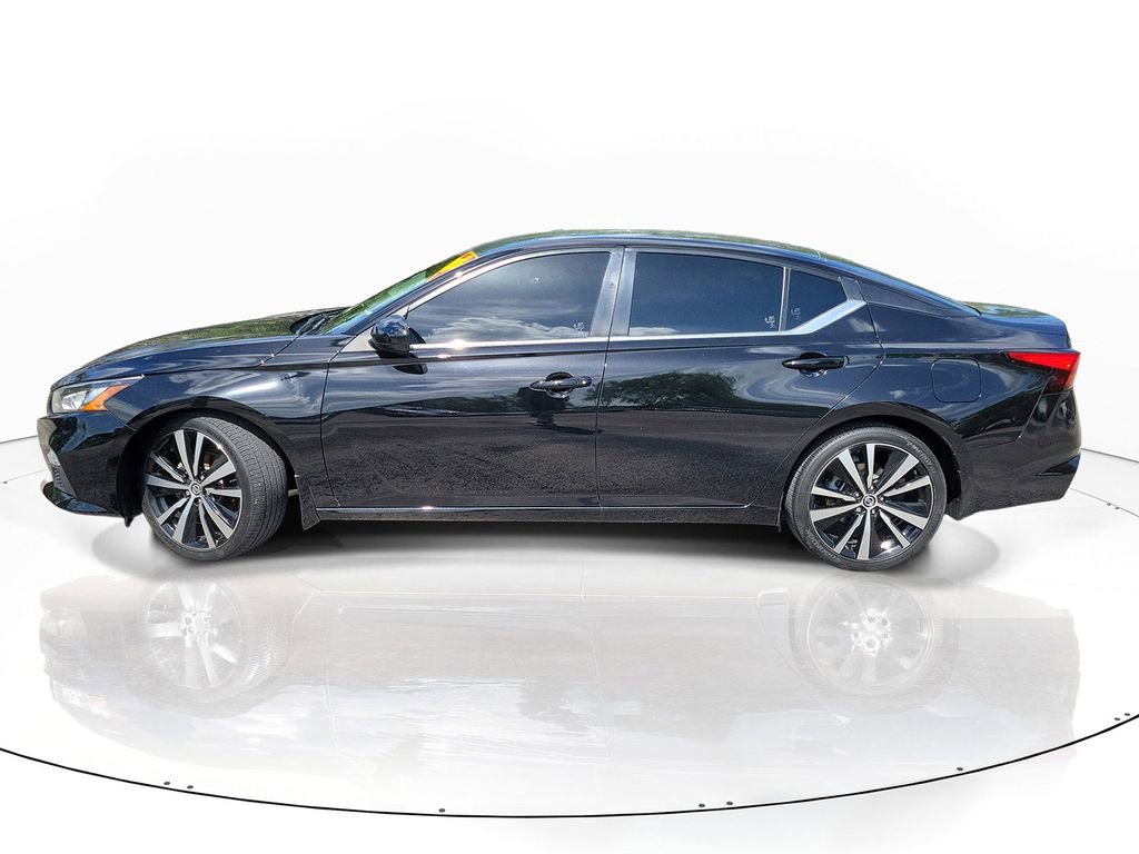 Used 2021 Nissan Altima 2.5 SR FWD image 2
