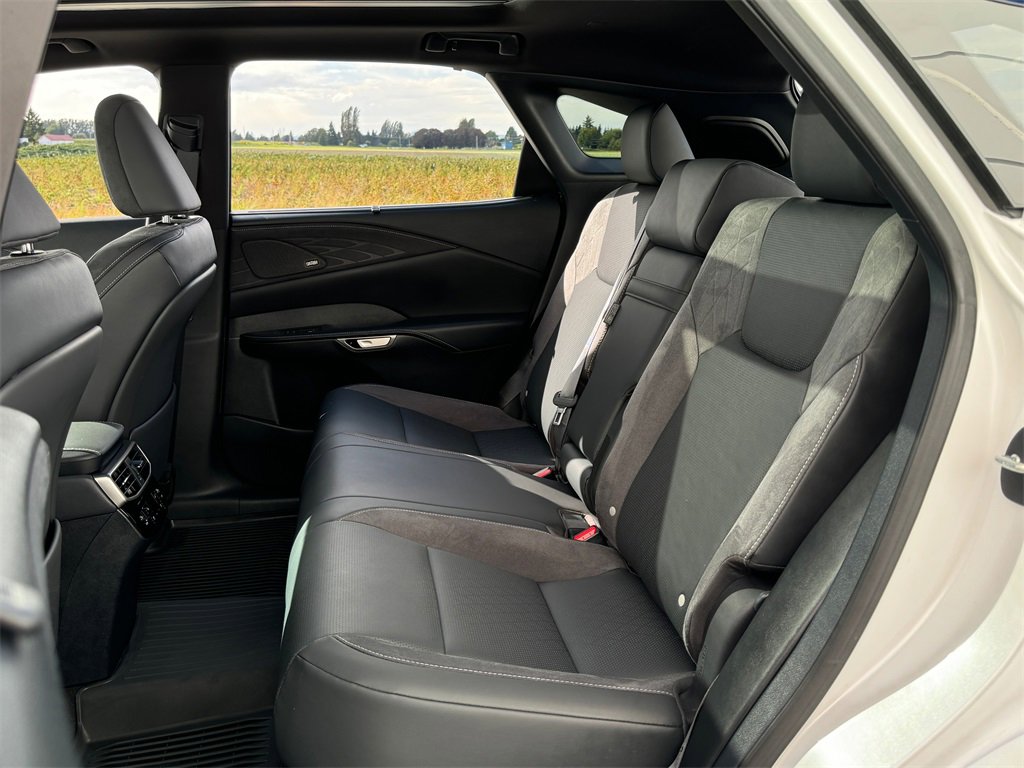 Used 2023 Lexus RX 350 AWD image 25