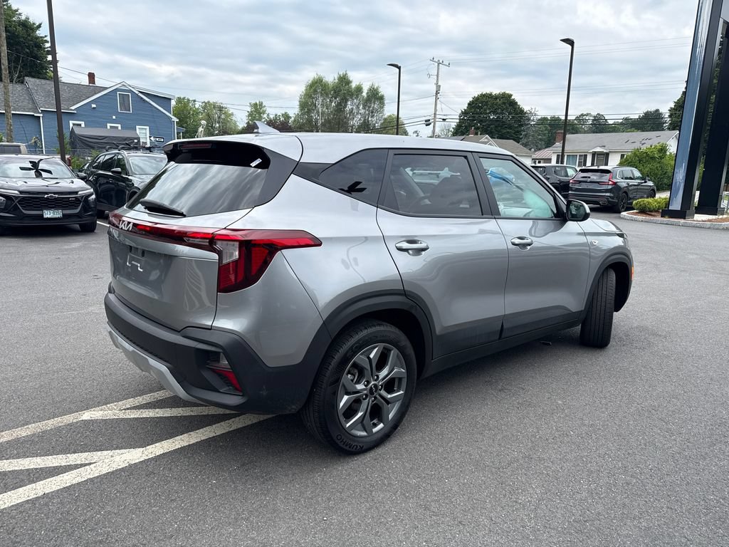 Used 2026 Kia Seltos LX FWD image 5
